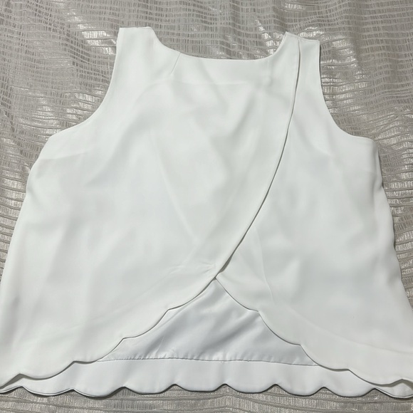 J Crew Scalloped Tank - Picture 2 of 3